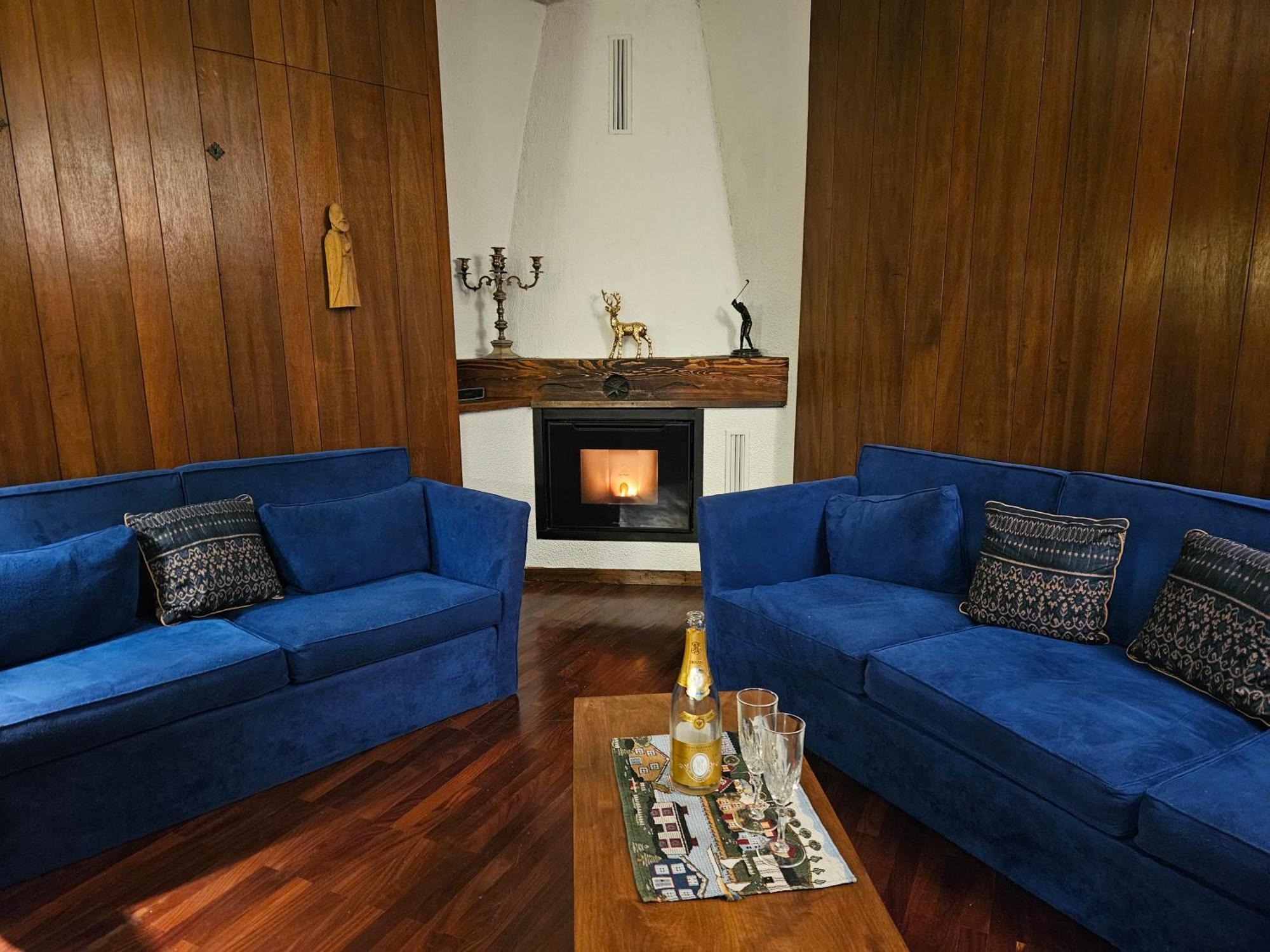 Appartamento Cervino 1865 Family House & Friends - Cir 0517 Breuil-Cervinia Esterno foto